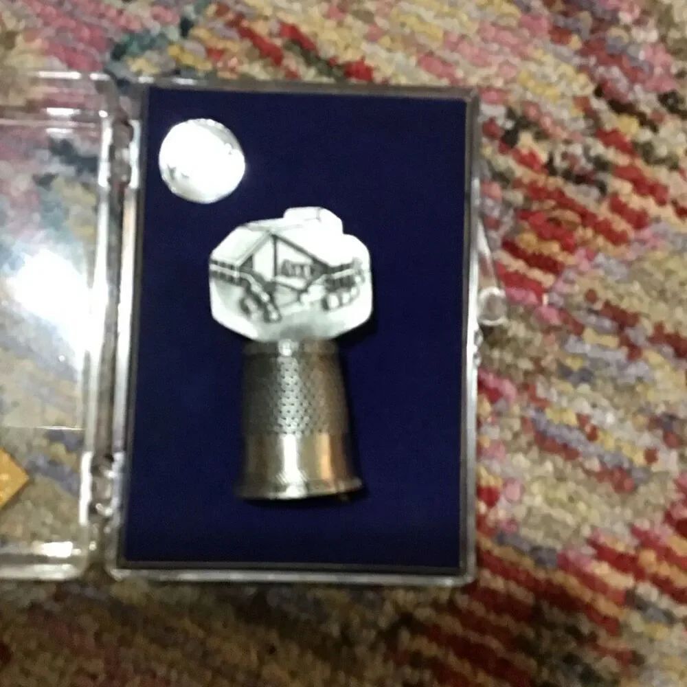 Thimble. Vintage pewter thimble by Rocliffe